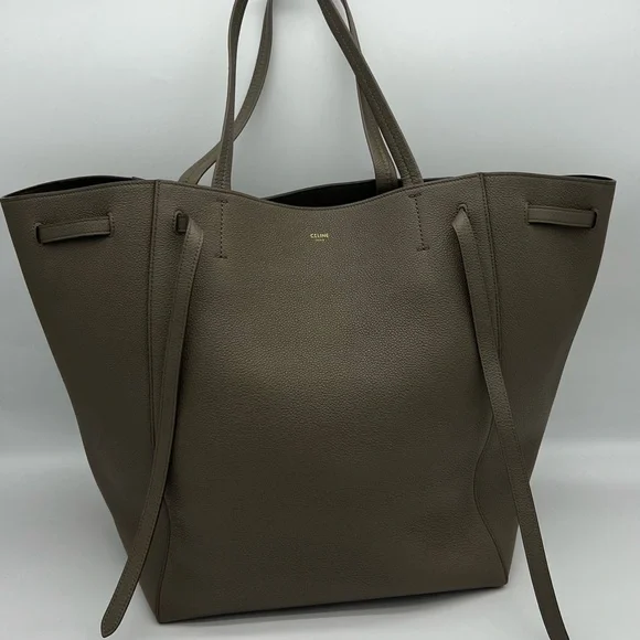 ❌SOLD❌Authentic Celine Phantom Cabas medium tote - Picture 4 of 16